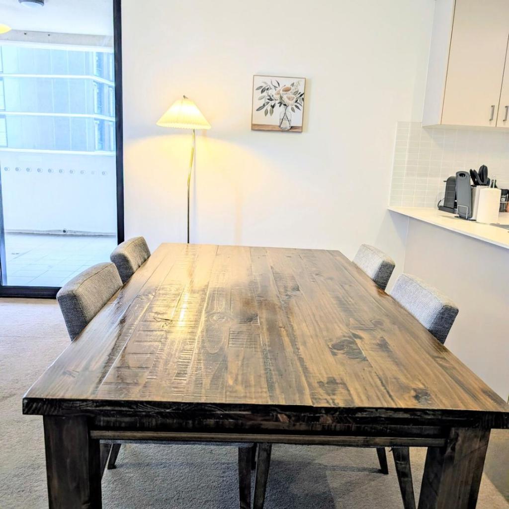 Photograph of Modern Redfern apartment close to all amenities!