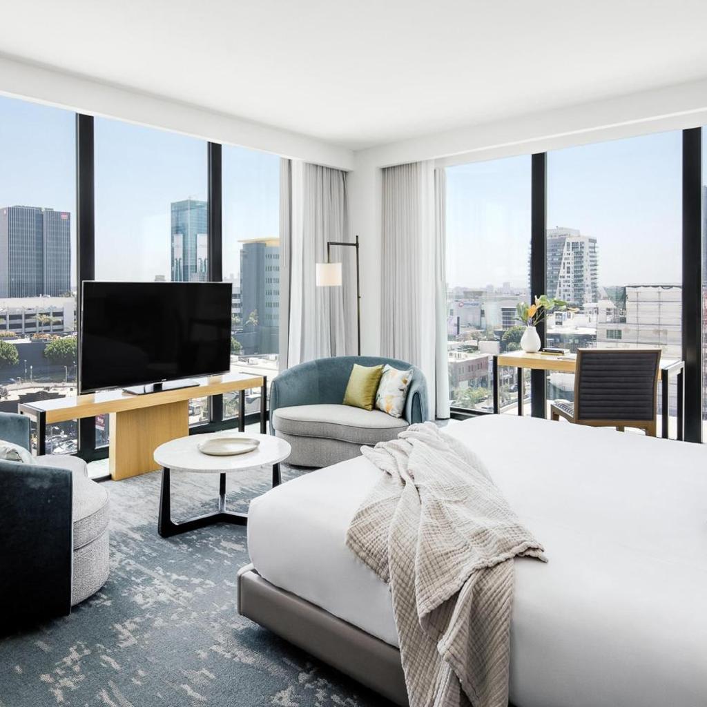 Photograph of Dream Hollywood, by Hyatt