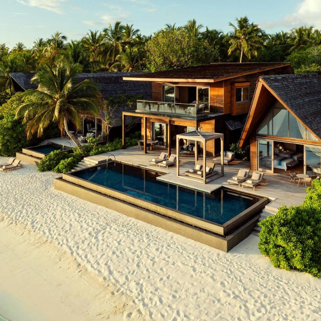The St. Regis Vommuli Resort, Maldives, photo 5