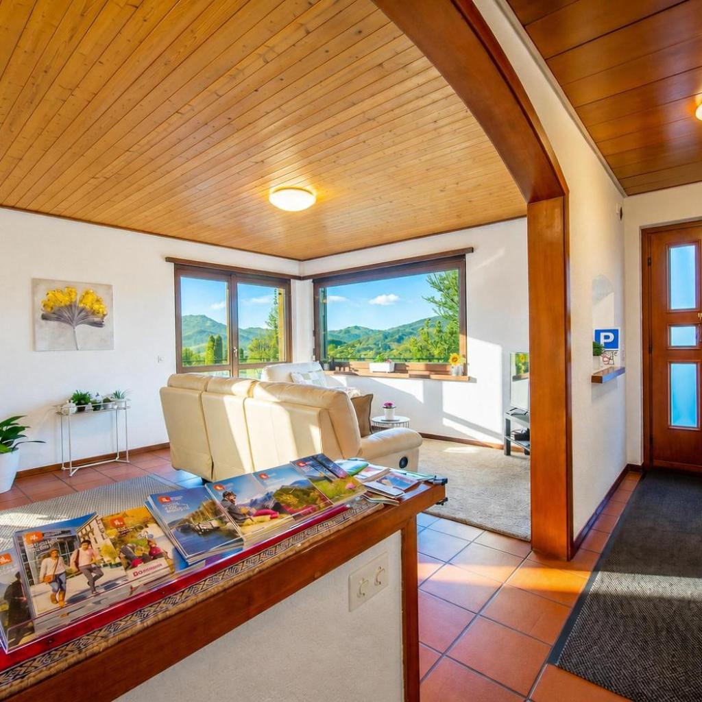 Image 13 - Chiara's Home - Happy Rentals