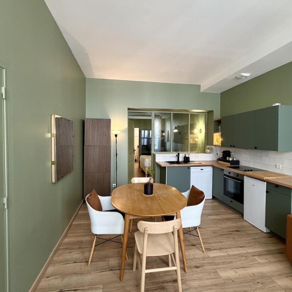 Photograph of Appartement plein cœur des Chartrons rue calme