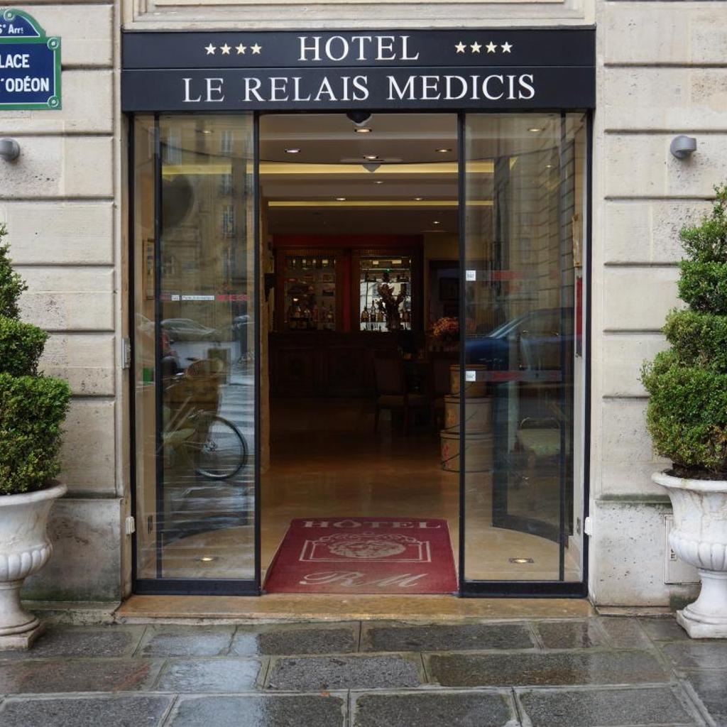 Photograph of Le Relais Médicis