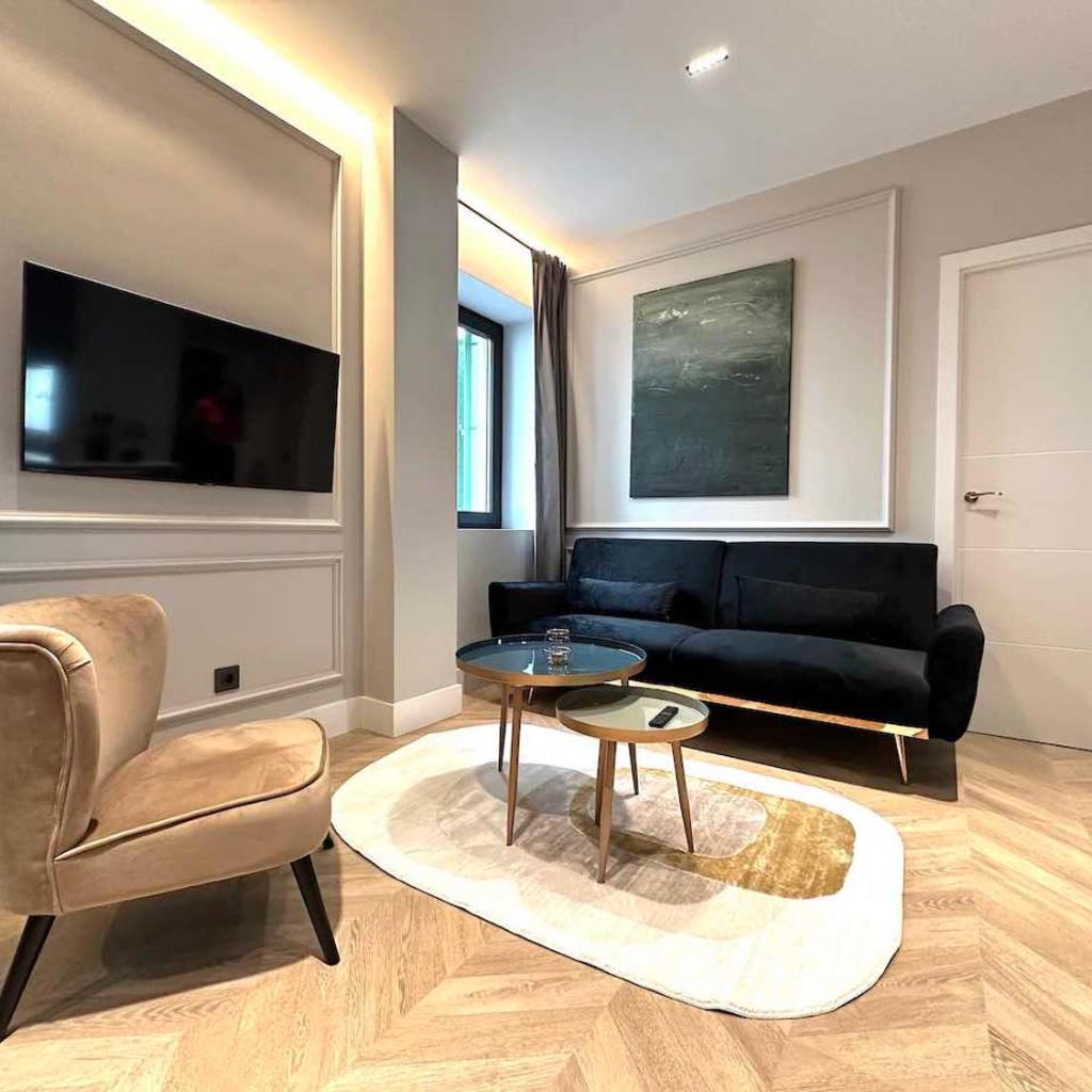 Photograph of STAYMADRID - Bernabéu Luxe Apartment Ideal para disfrutar de Madrid, partidos de fútbol y negocios