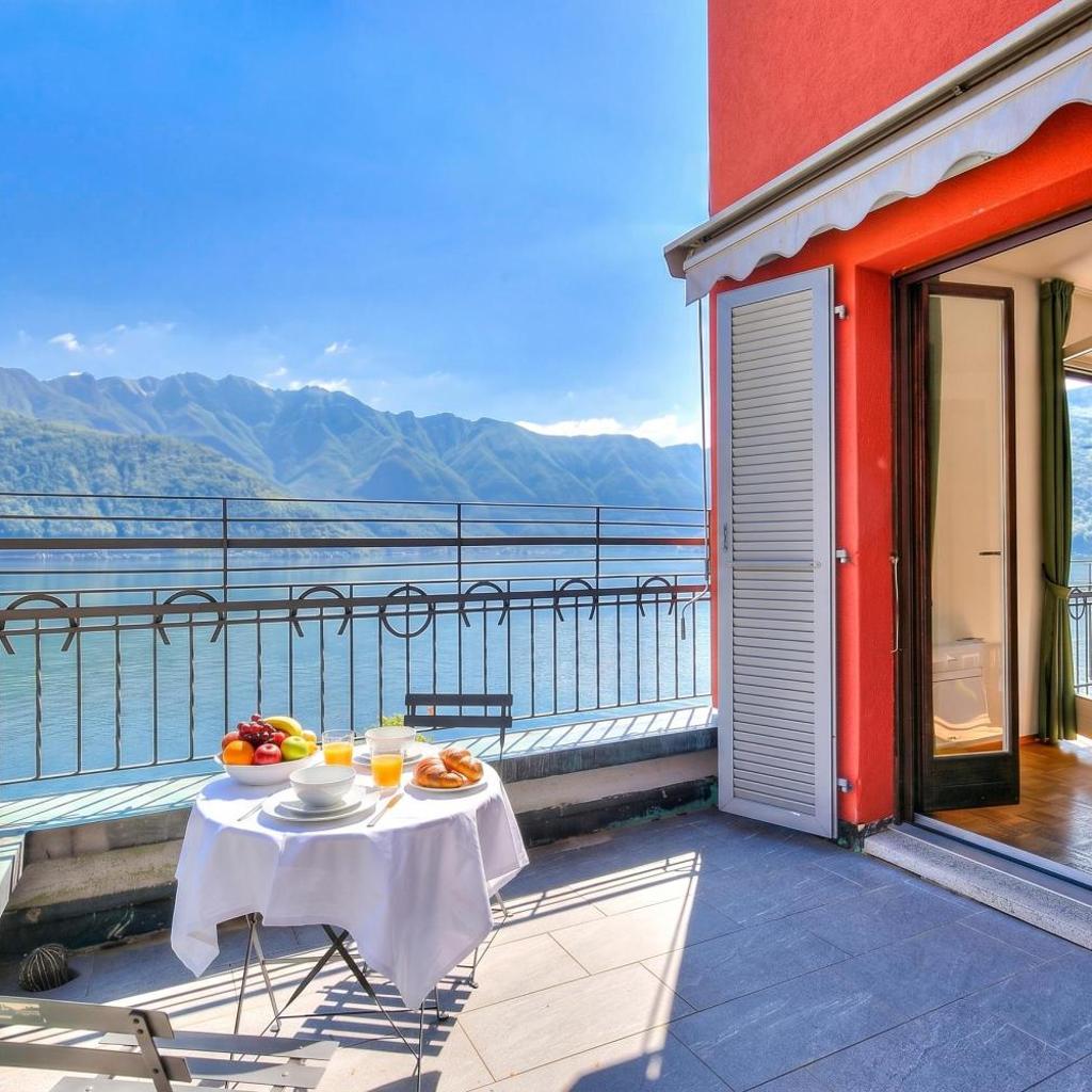 Image 117 - 76 The Lake House - Lugano