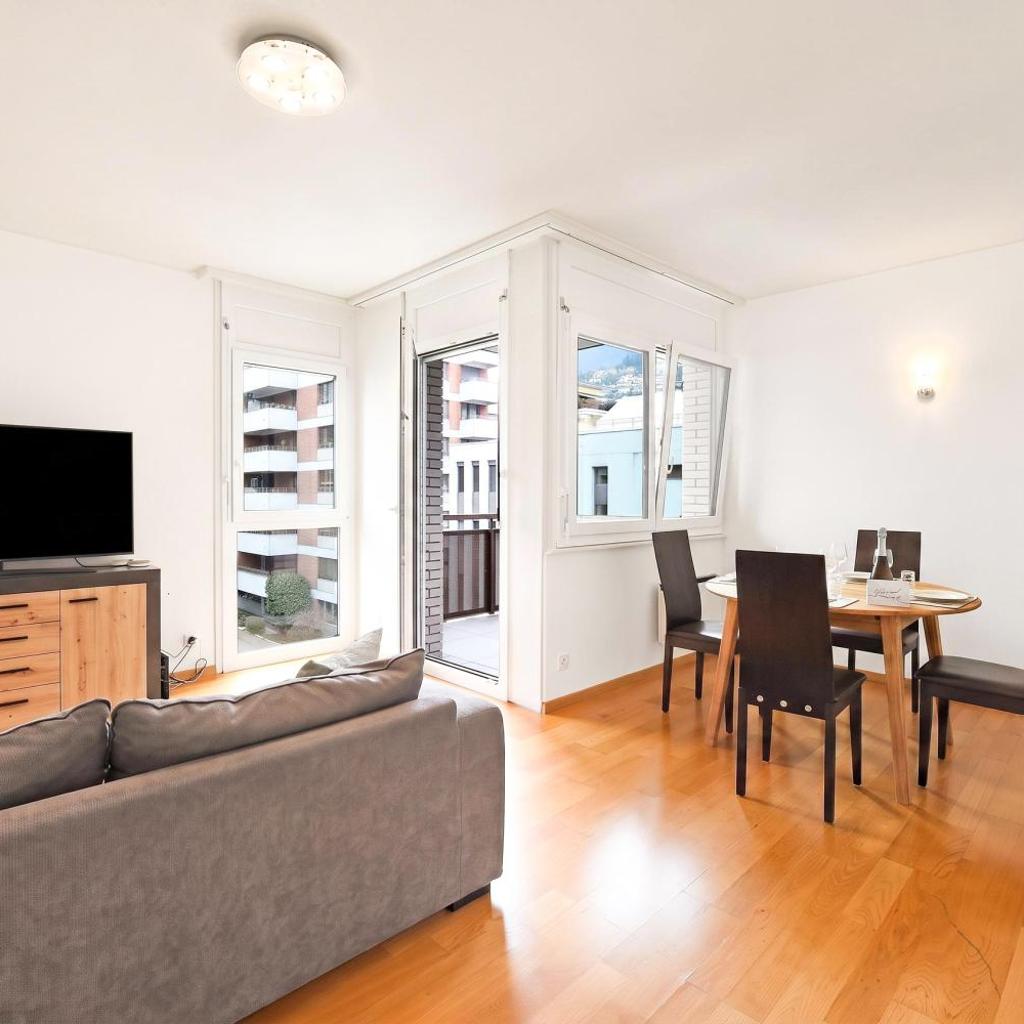 Image 2 - Imbarcadero Apartment Locarno - Happy Rentals
