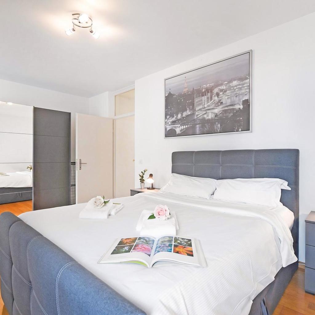 Image 5 - Imbarcadero Apartment Locarno - Happy Rentals