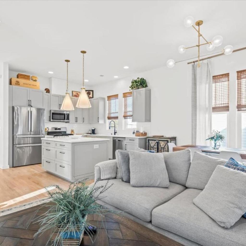 Photograph of The Oakwood Retreat Marsh View Home with Game Room and Porches
