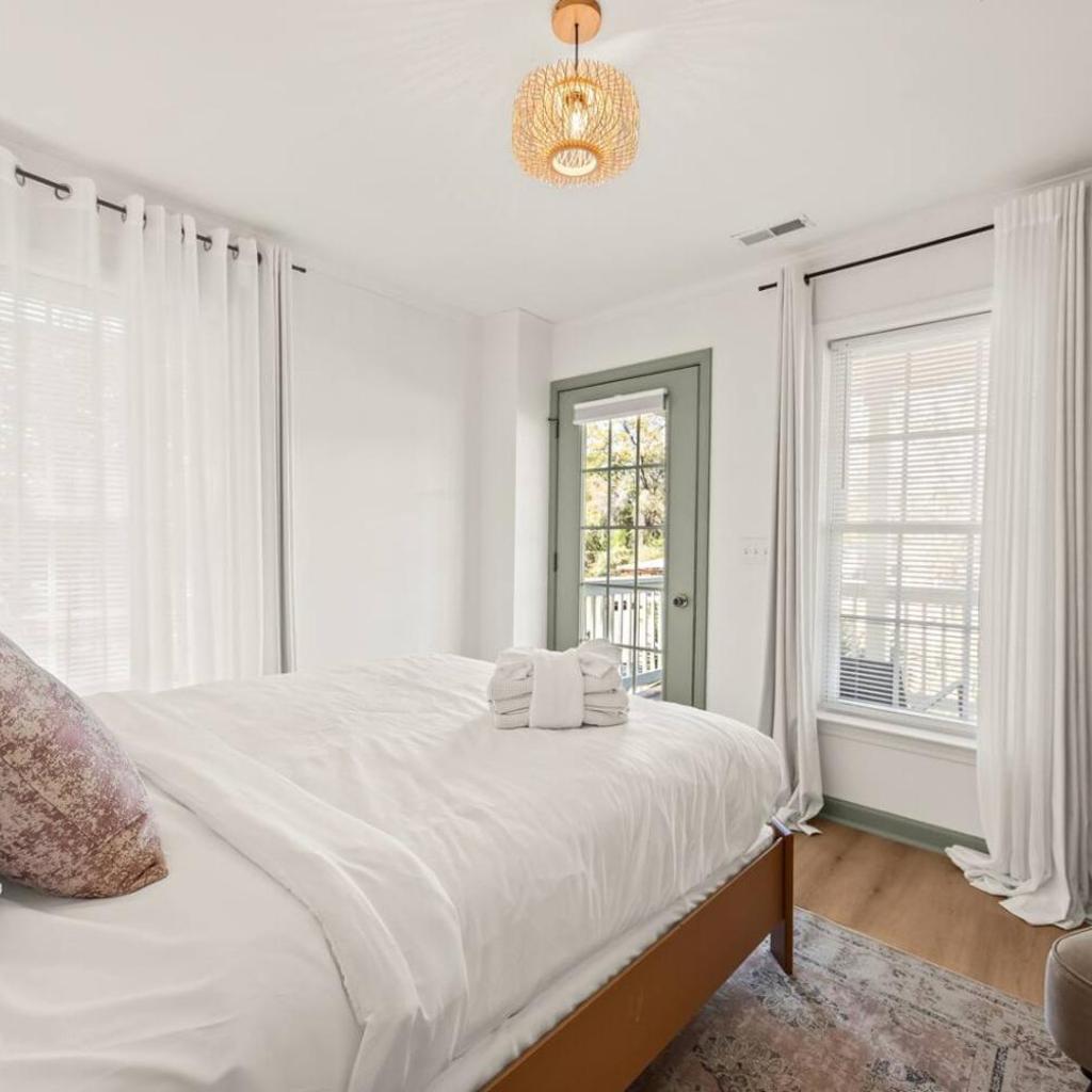 Photograph of Charleston 3BR Home · 3 Baths · Porches · Dogs OK