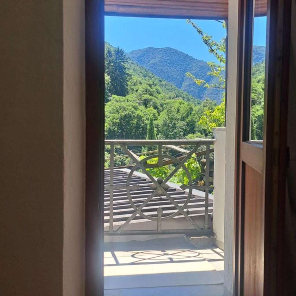 Image 49 - BnB Casa Bellavista Sant Abbondio 6577 Ranzo