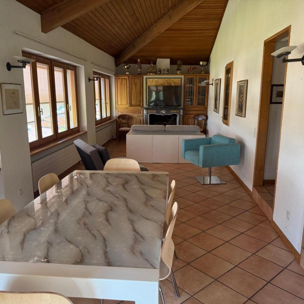 Image 1 - Executive Lake View with Private Garden