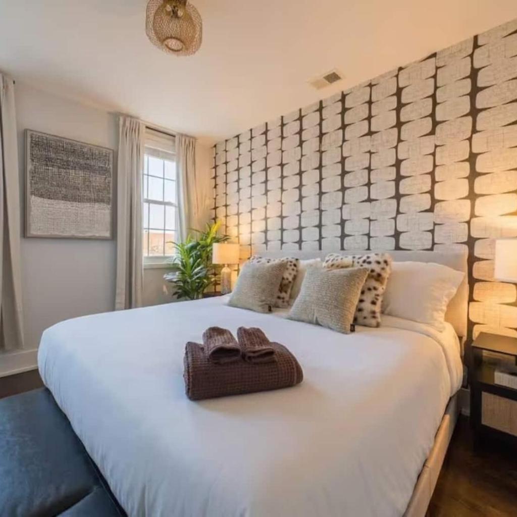 Photograph of The Boho House Two Private Suites Parking
