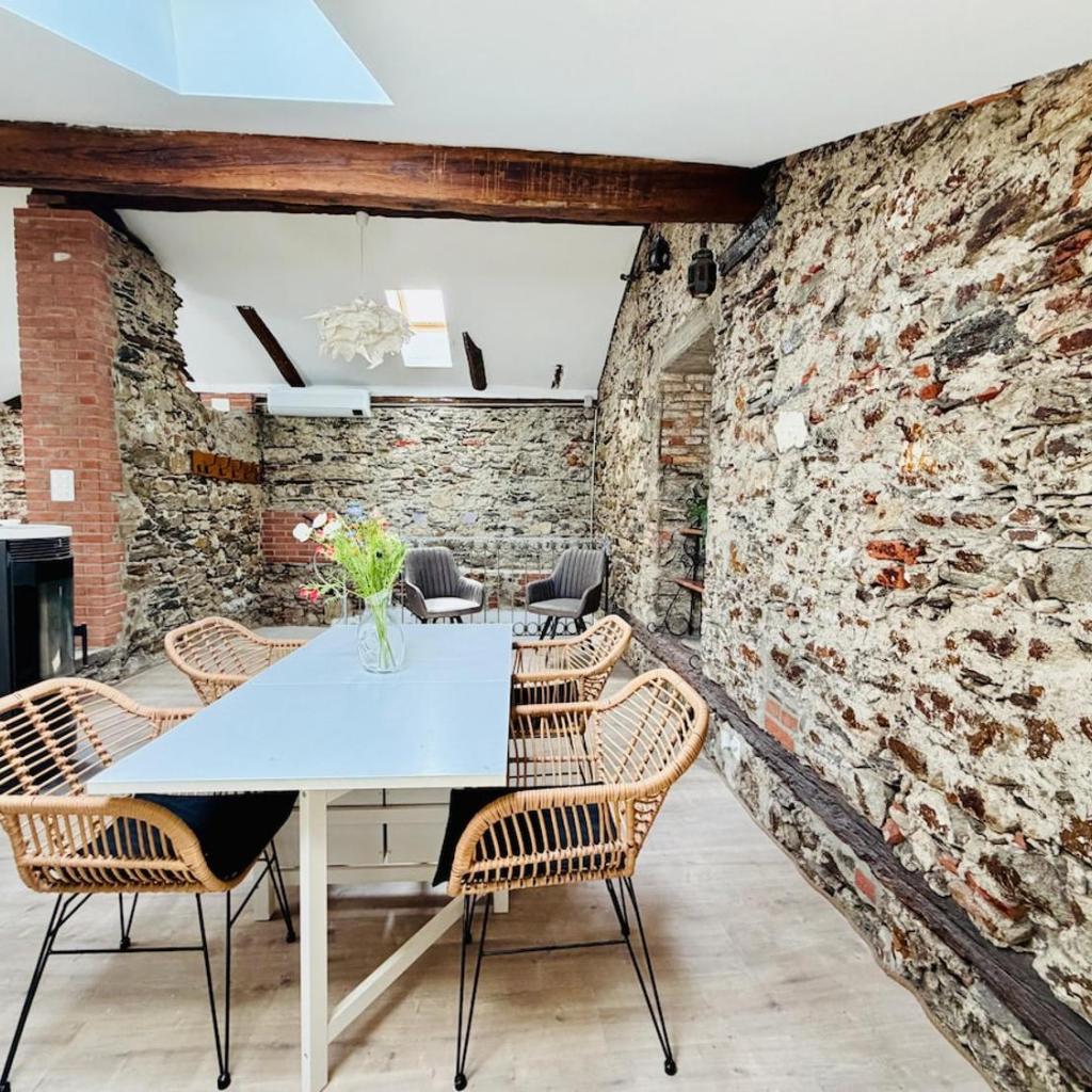 Image 11 - The Secret Loft at Casa Borgo