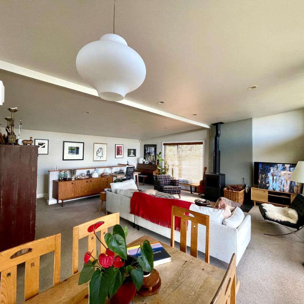Photograph of Stunning Titirangi Bush & Sea View Sanctuary