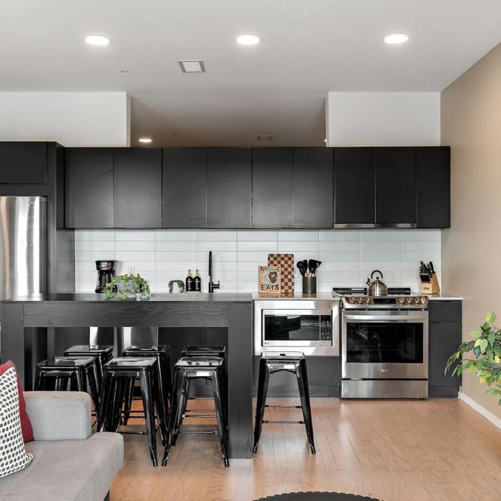Photograph of River View Luxury Condo with Garage, Walk to Downtown
