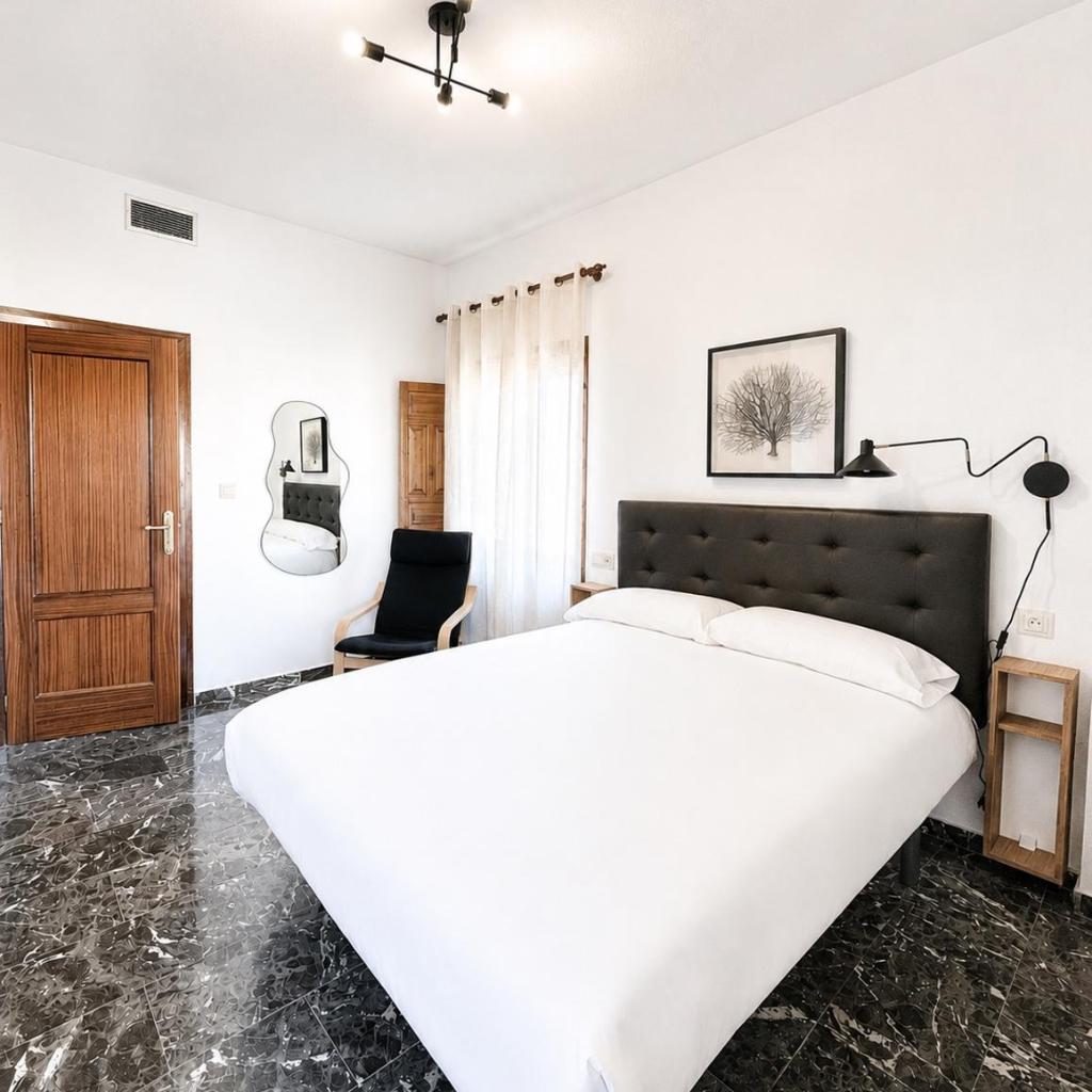 Photograph of Local Granada Penthouse