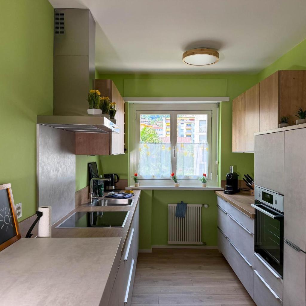 Image 11 - Moderne Ferienwohnung mit Seeblick, Pool & Balkon