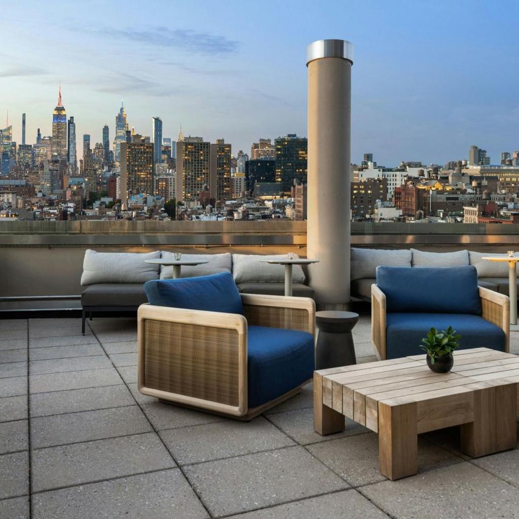 Photograph of Sheraton Tribeca New York Hotel
