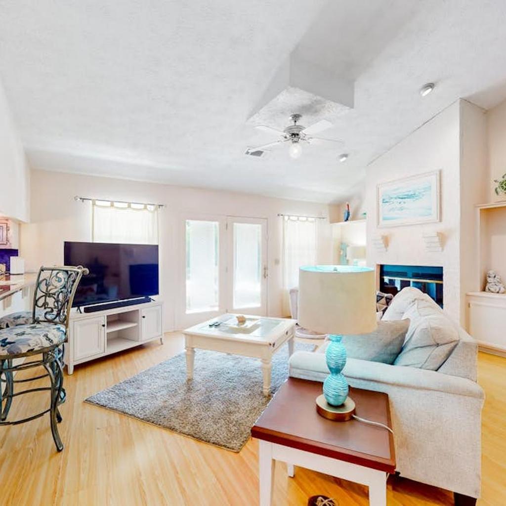 Photograph of Dog-friendly vibrant home with jetted tub - 2 miles to beach