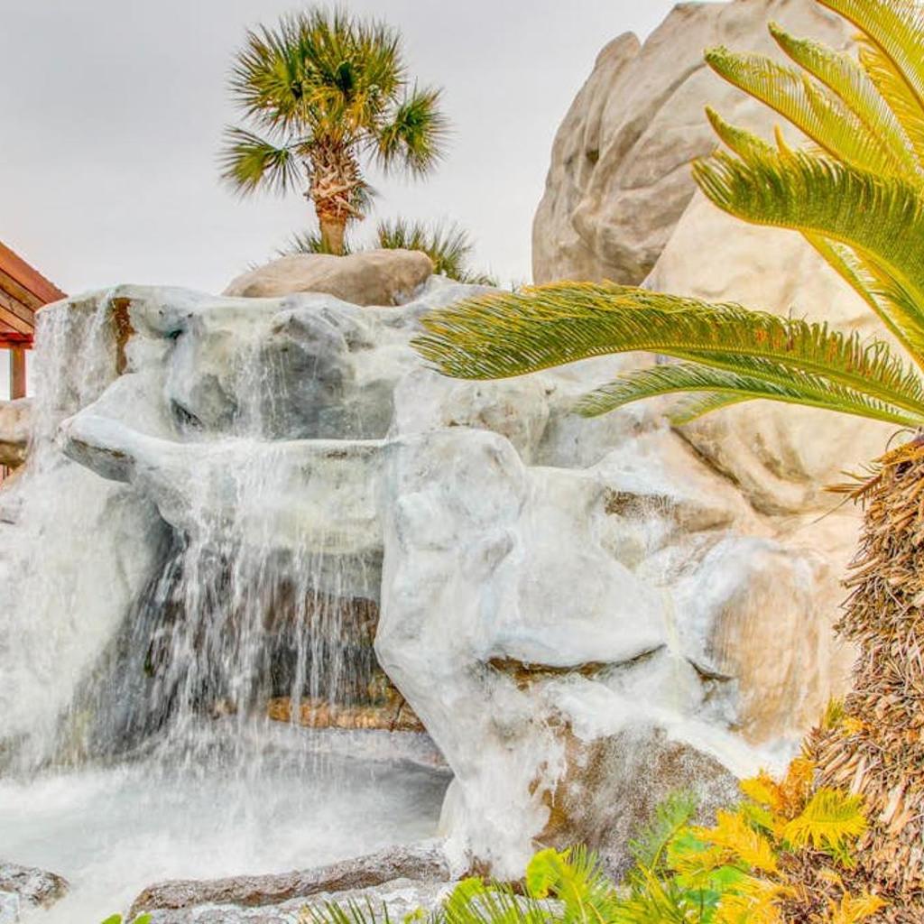 Photograph of Dog-friendly resort condo with pools hot tub tennis basketball fitness room