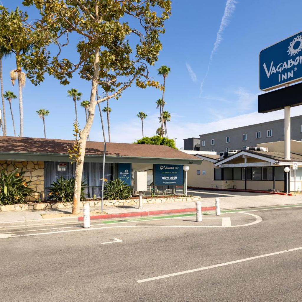 Photograph of Vagabond Inn Los Angeles at USC