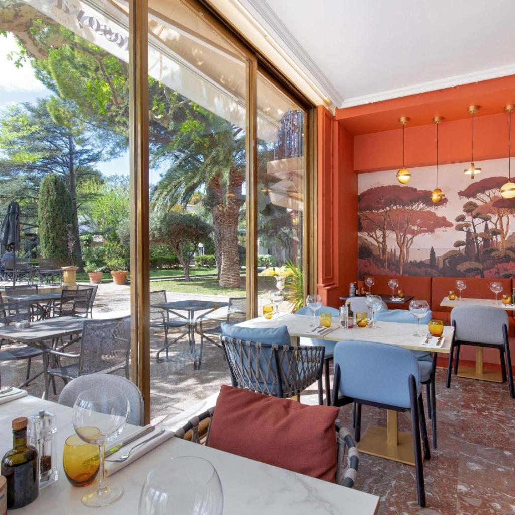 Photograph of Mercure Marseille Centre Bompard La Corniche