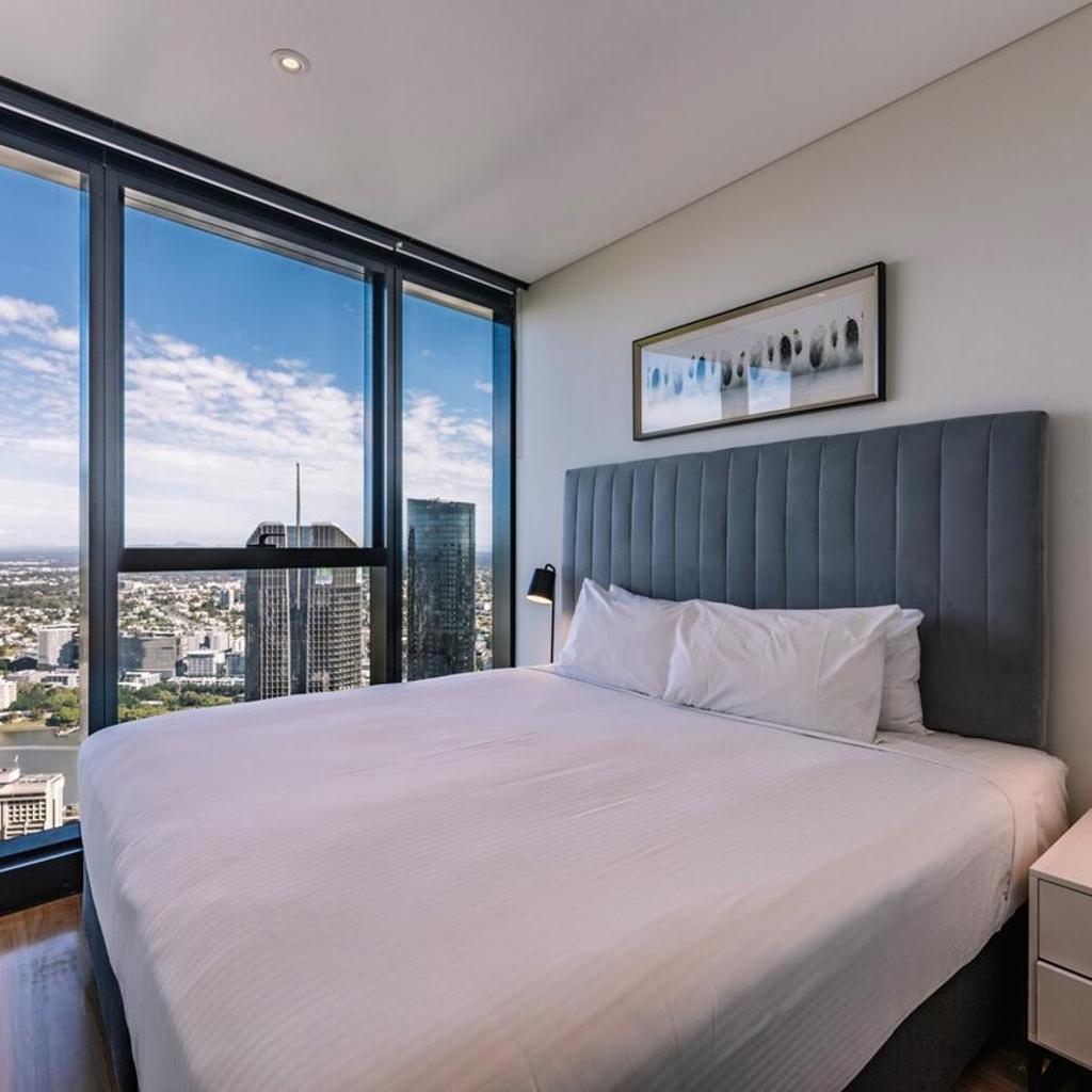 Photograph of Skytower level 71 Amazing Views&Free Parking