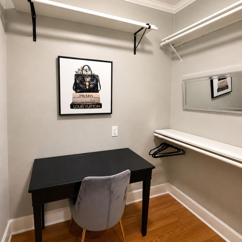 Photograph of Double Bed Studio - Downtown Houston