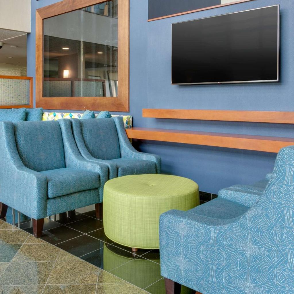 Photograph of Drury Inn & Suites Nashville Airport