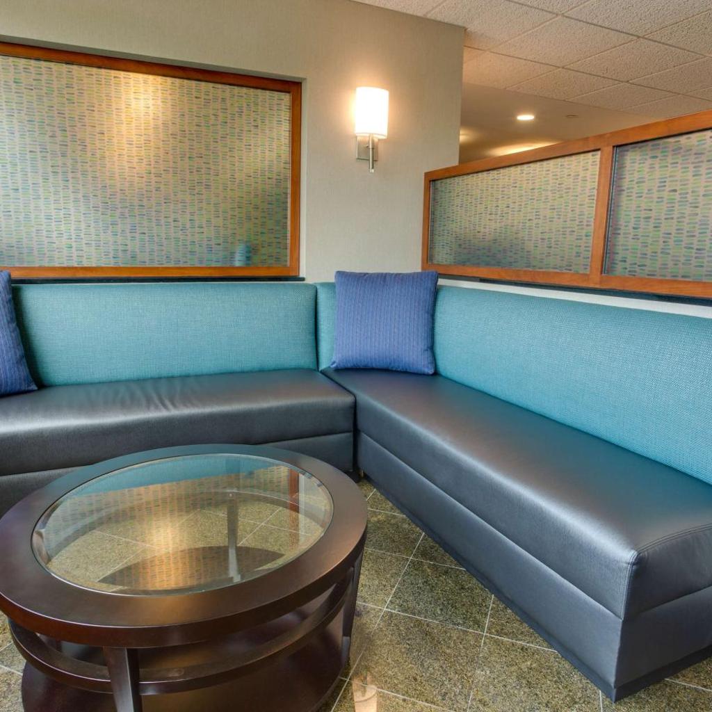 Photograph of Drury Inn & Suites Nashville Airport