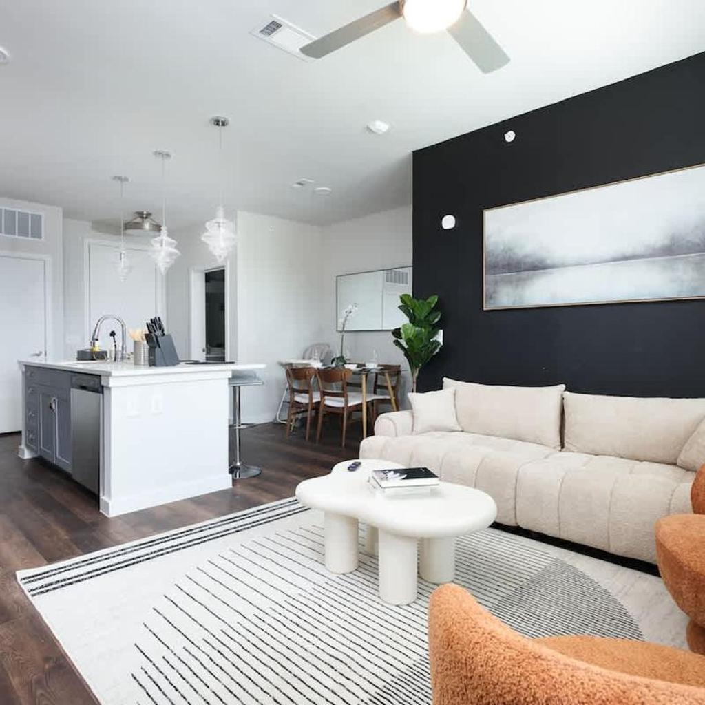 Photograph of 2BR Urban Escape-w Prkng, Near Rvrwalk & Conv Ctr