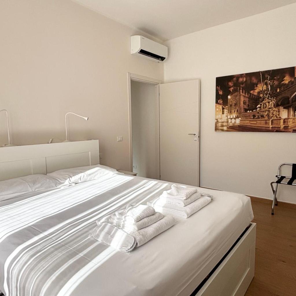 Photograph of Irnerio Prestige Suite in the Center by Synergy