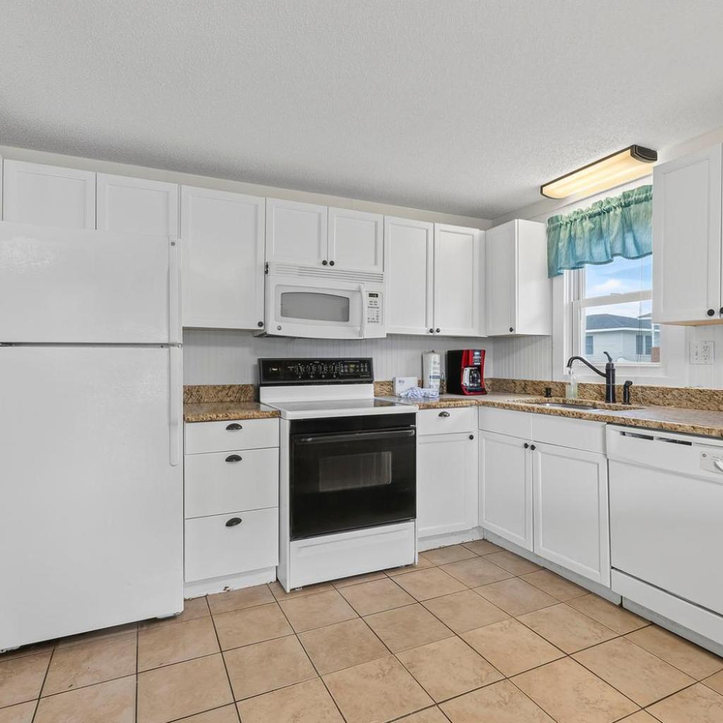 Photograph of Seaside Escape 2BR Steps to Cherry Grove Beach