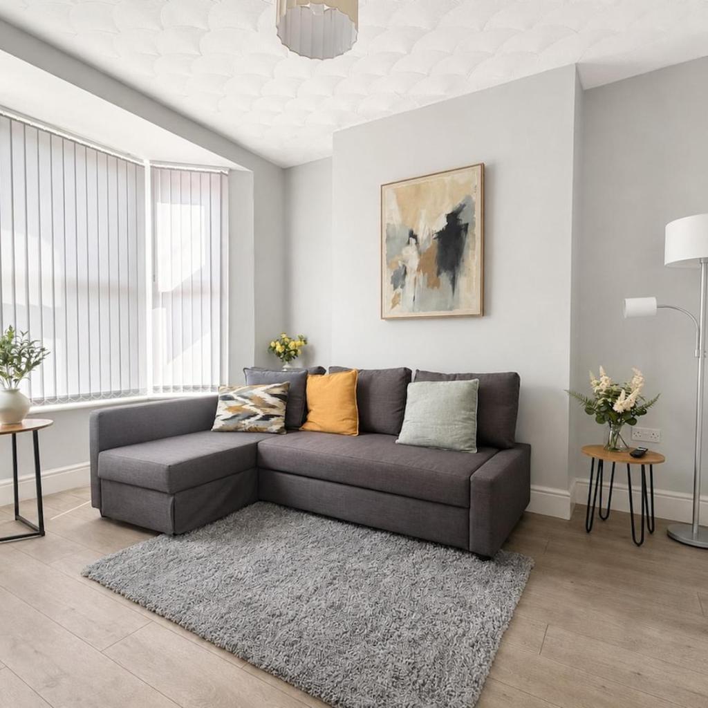 Photograph of Stylish Liverpool Home Parking & Outdoor