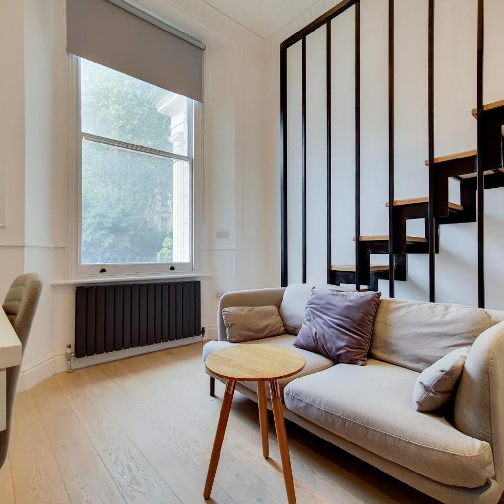 Photograph of Studio steps from Paddington - 07