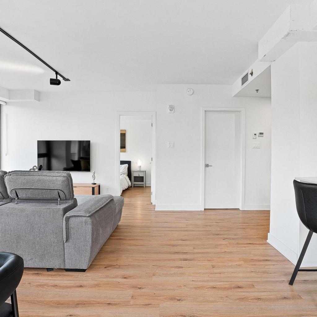 Photograph of Élégant condo au cœur de la Place des Arts