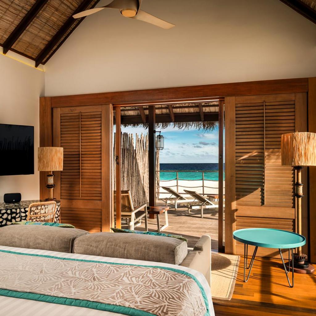 Constance Moofushi Resort, photo 2