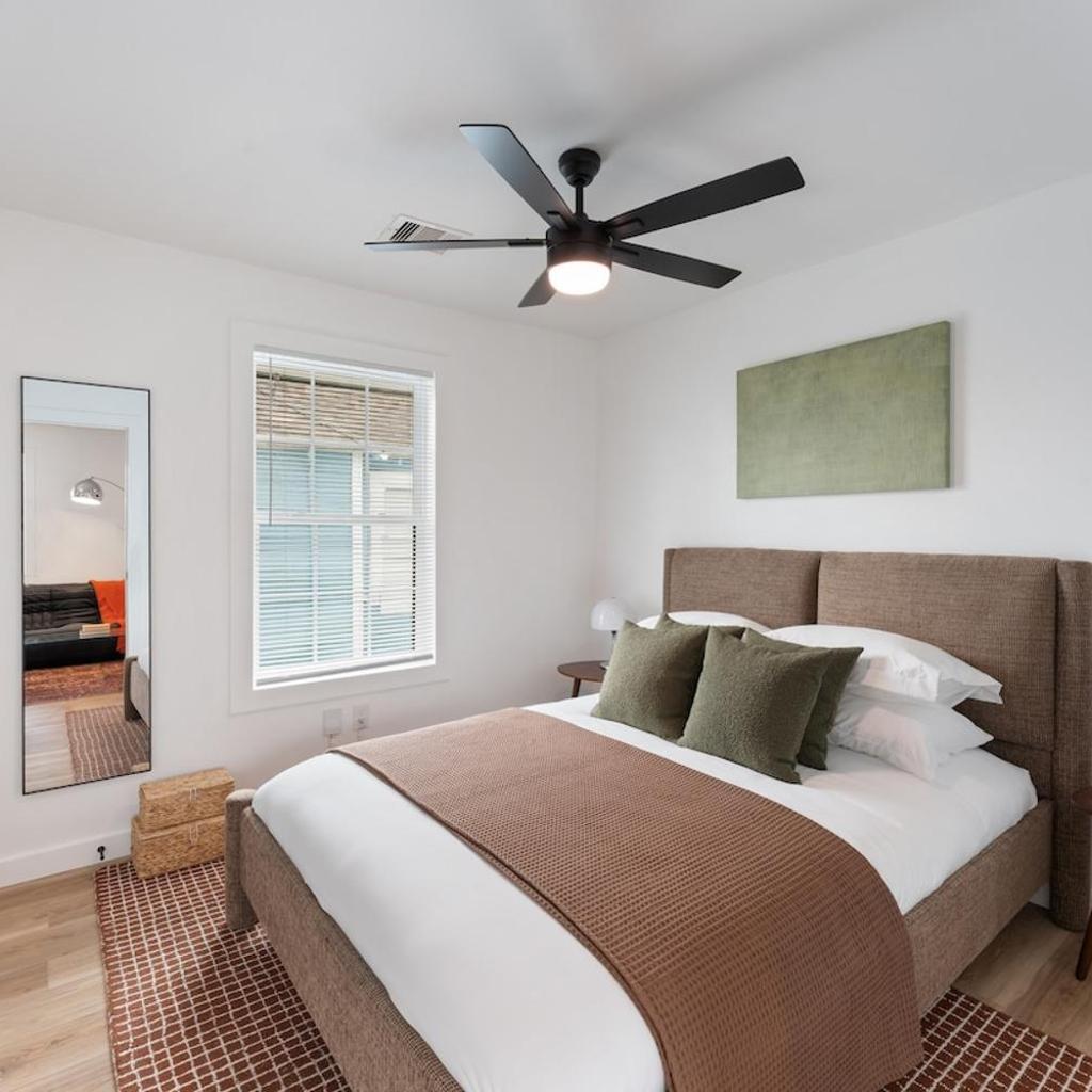 Photograph of Cozy 2BR Near NRG & Downtown Houston