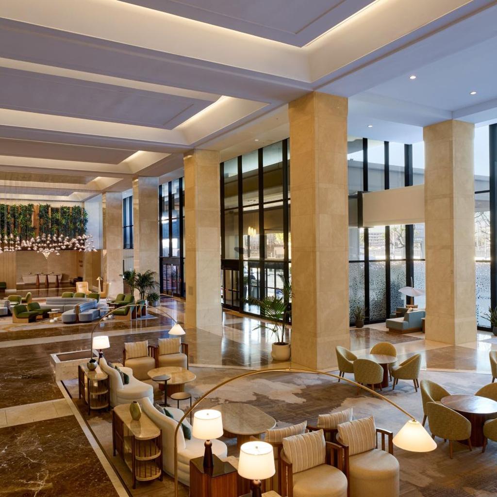 Photograph of The Westin Los Angeles Airport