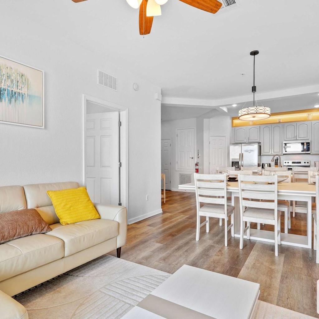 Photograph of The Epic Edinburgh Top Floor Vista Cay Orlando