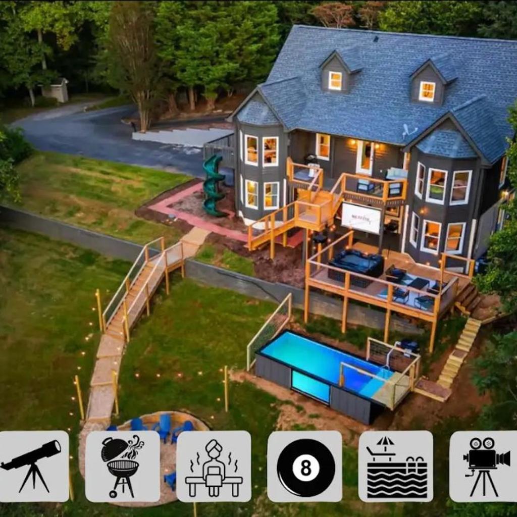 Photograph of Year-Round Heated Pool, Hot Tub, Mtn View, Sleep16