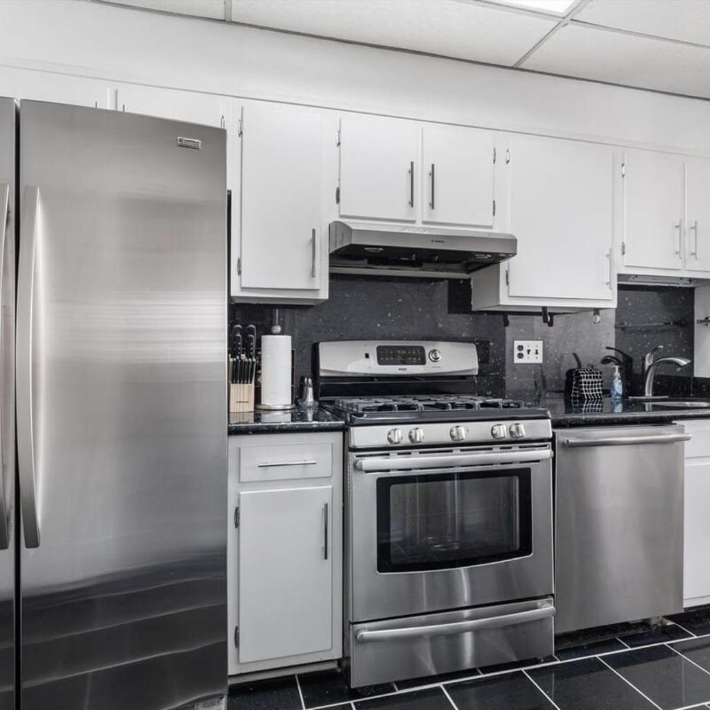 Photograph of Family & Group Trips to DC - 4-BR Close to METRO