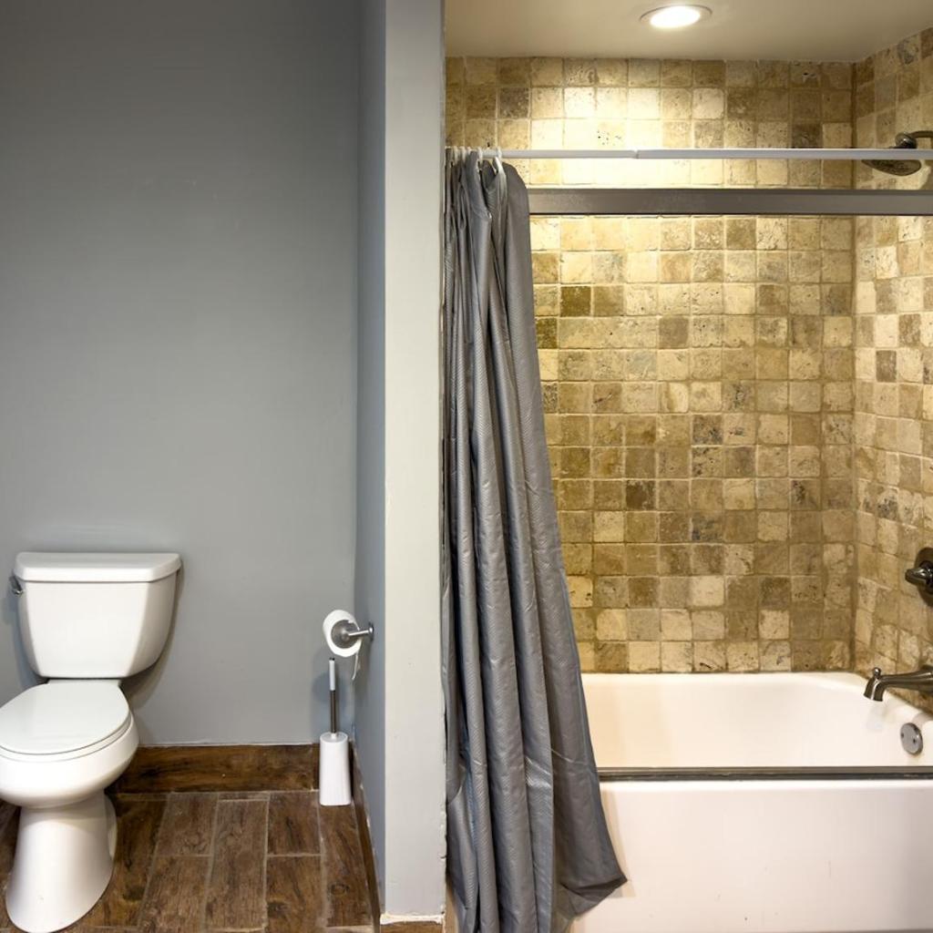 Photograph of Spacious 5BR Near Obama Center & UChicago
