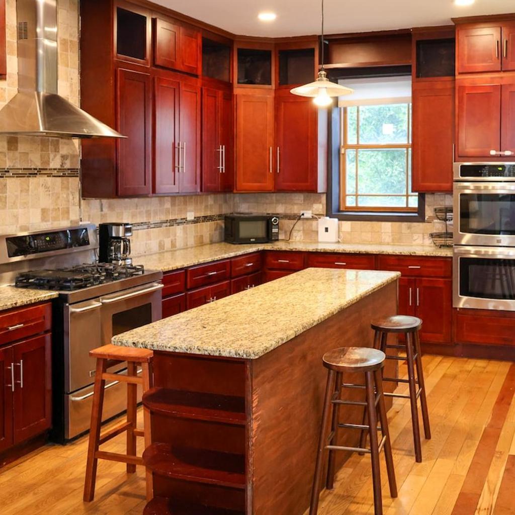 Photograph of Spacious 5BR Near Obama Center & UChicago