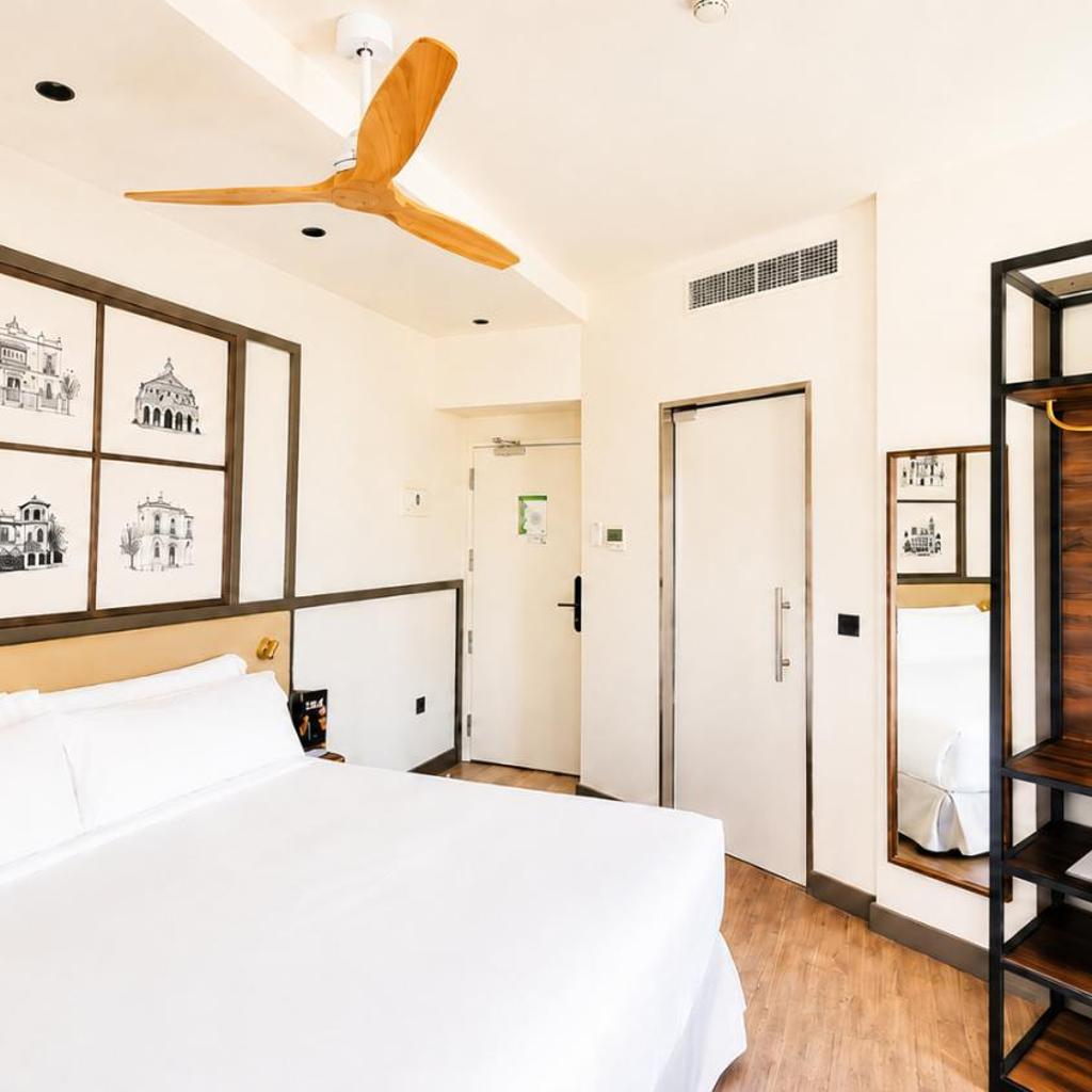 Photograph of Petit Palace Canalejas Sevilla