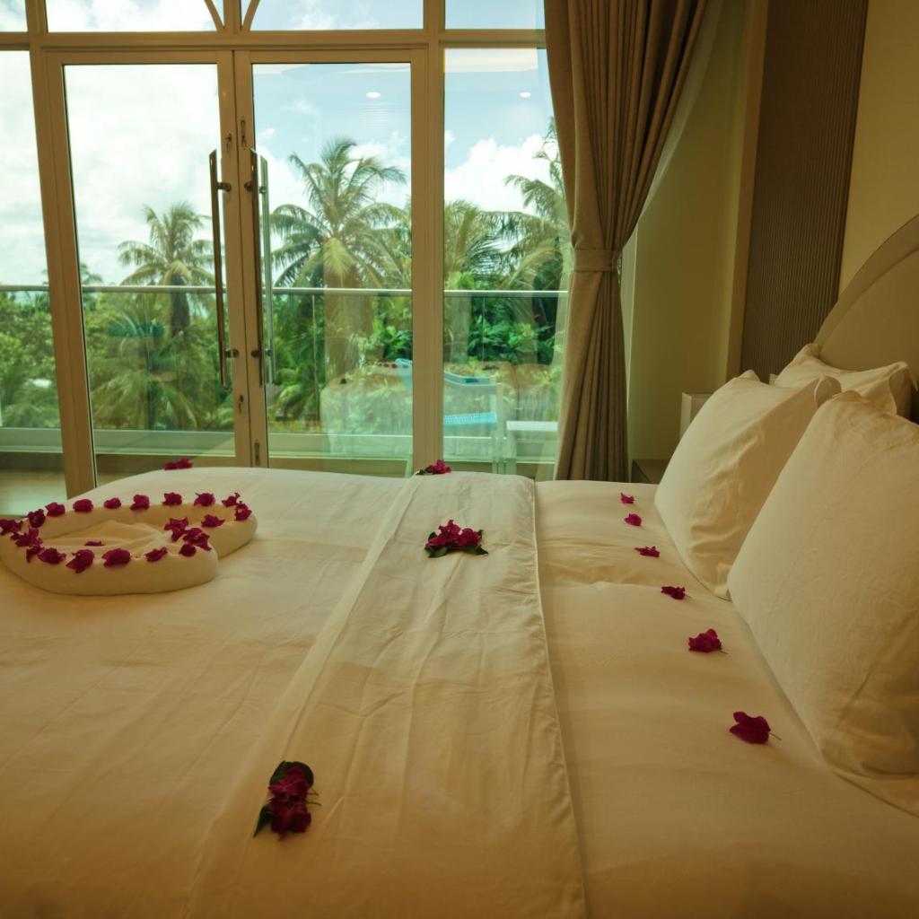 Waterside Maldives, photo 2