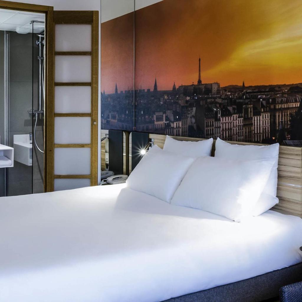Photograph of Novotel Paris 14 Porte d'Orléans