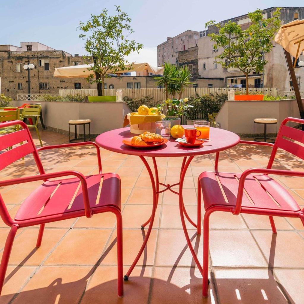 Photograph of Ibis Styles Napoli Garibaldi