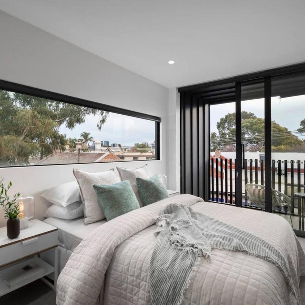 Photograph of Modern Luxe 3BR 3Bath in South Yarra 400m Chapel St with Parking