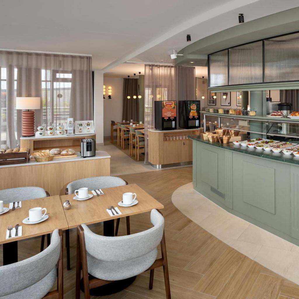 Photograph of Radisson Hotel Berlin Charlottenburg