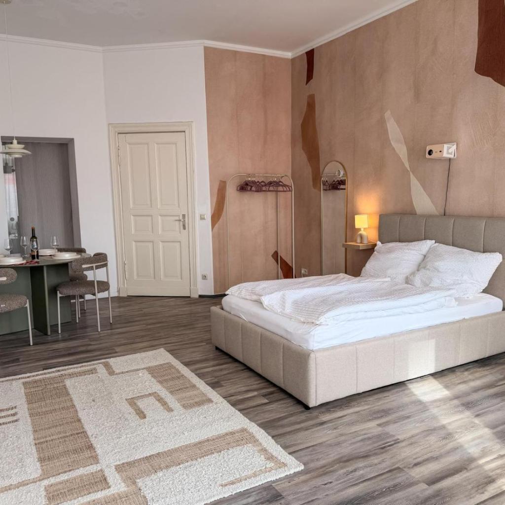 Photograph of Scandi Design for 5, high ceiling, beamer, central, family & pet friendly